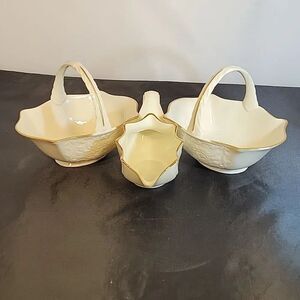 LENOX WHITE PORCELAIN BASKET WITH HANDCRAFTED GRAVY SAUCE WITH 14K GOLD TRIM